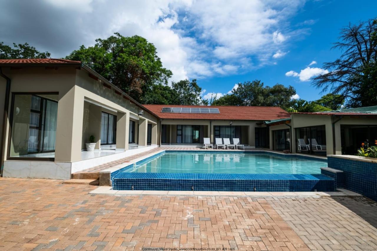The Fine Line Lodge Преторія Екстер'єр фото