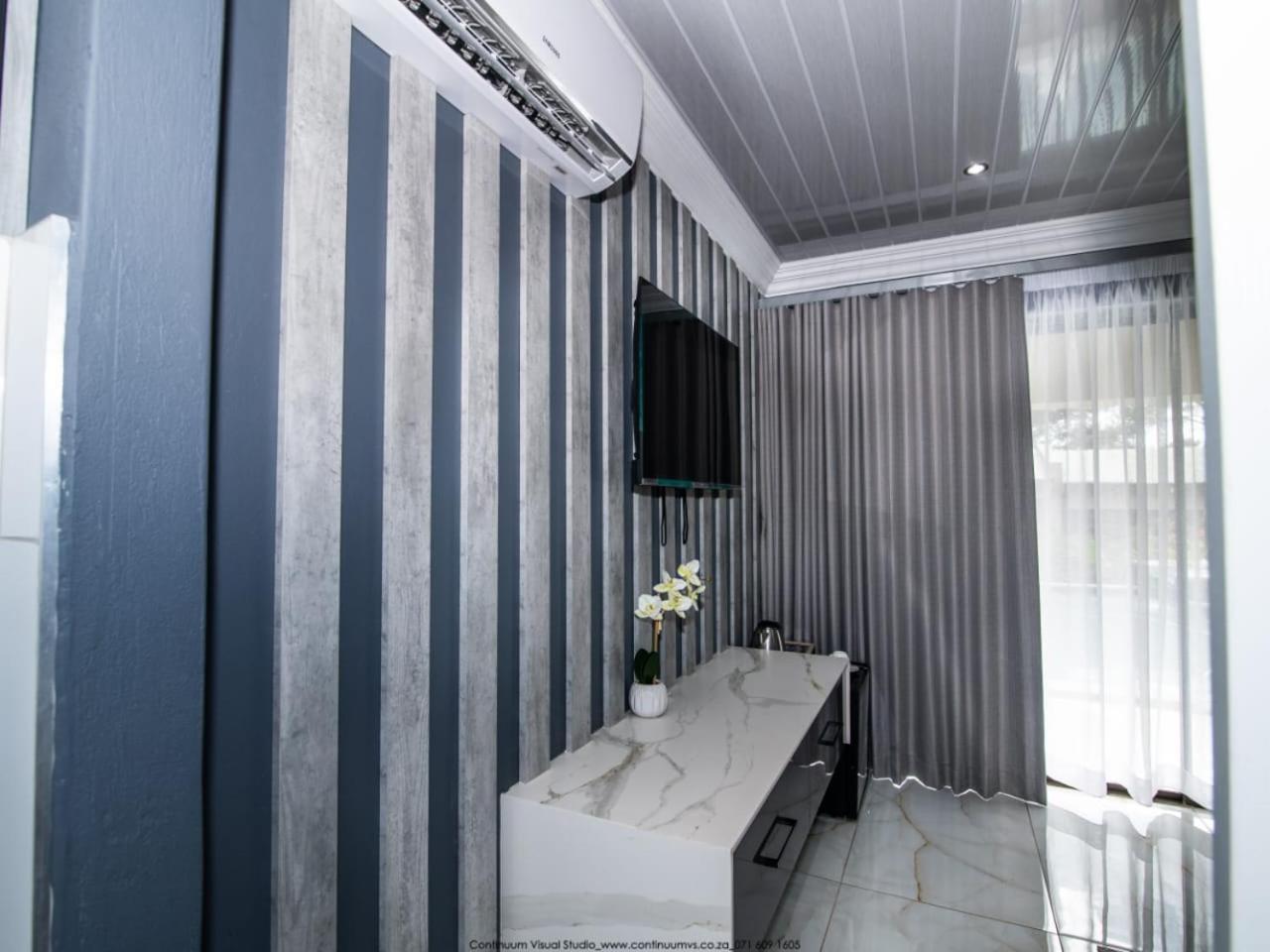 The Fine Line Lodge Преторія Екстер'єр фото